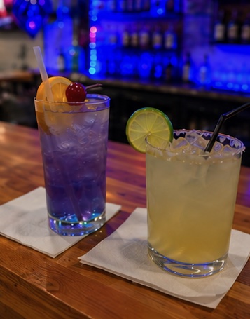 Cocktails at Broadway Festival
